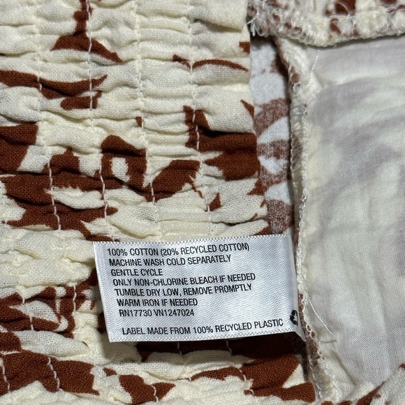 universal Thread Skirt With Pockets - Picture 4 of 5